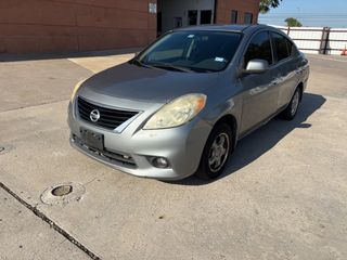 2012 Nissan Versa 1.6 SV - Exterior Front Left Corner Image